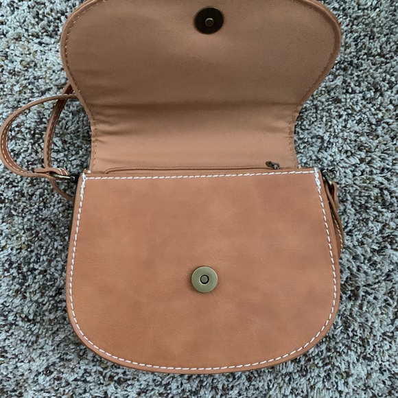 SATCHEL - Picture 3 of 3